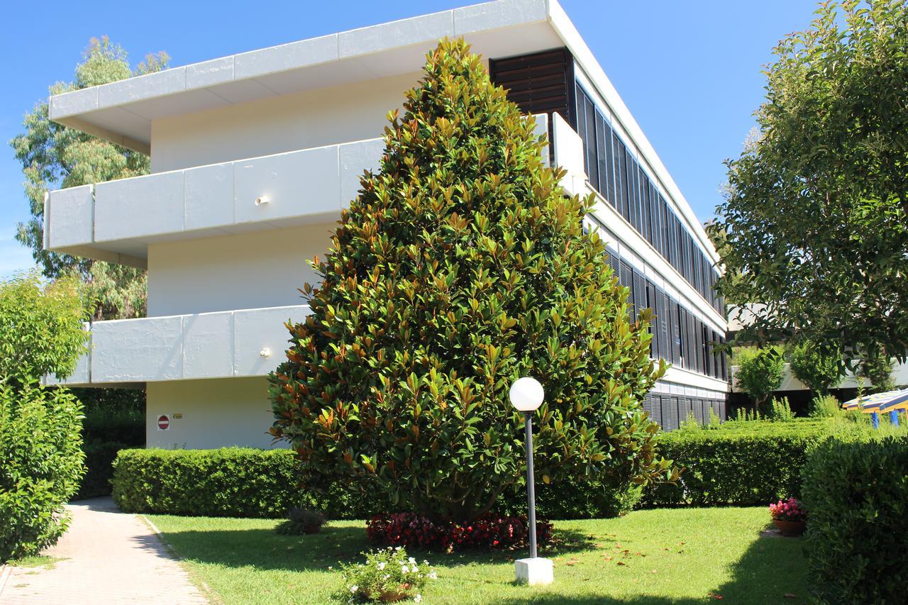 Residence Magnolia Marina Di Bibbona Ngoại thất bức ảnh